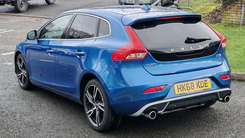 Used Volvo V40 2019 for sale - 77532775: Photo 9