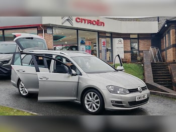 Used Volkswagen Golf 2015 for sale - 77286287: Photo