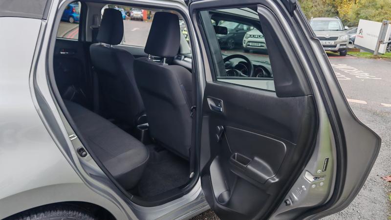 Used Suzuki Swift 2018 for sale - 76545323: Photo 14