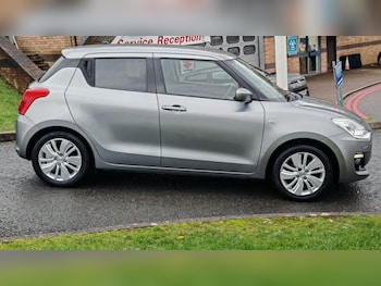 Used Suzuki Swift 2018 for sale - 76545323: Photo