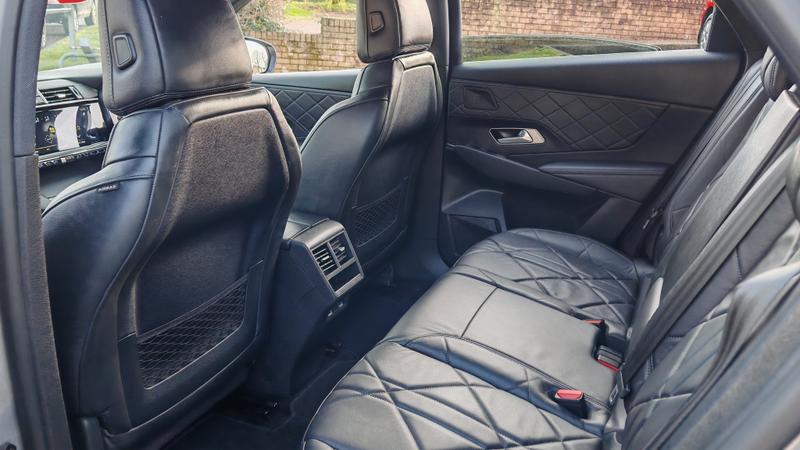 Used DS Automobiles DS 7 Crossback 2019 for sale - 76835739: Photo 18