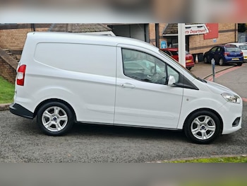 Used Ford Transit Courier 2020 for sale - 76508146: Photo