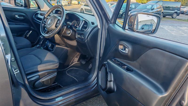 Used Jeep Renegade 2020 for sale - 76797135: Photo 12