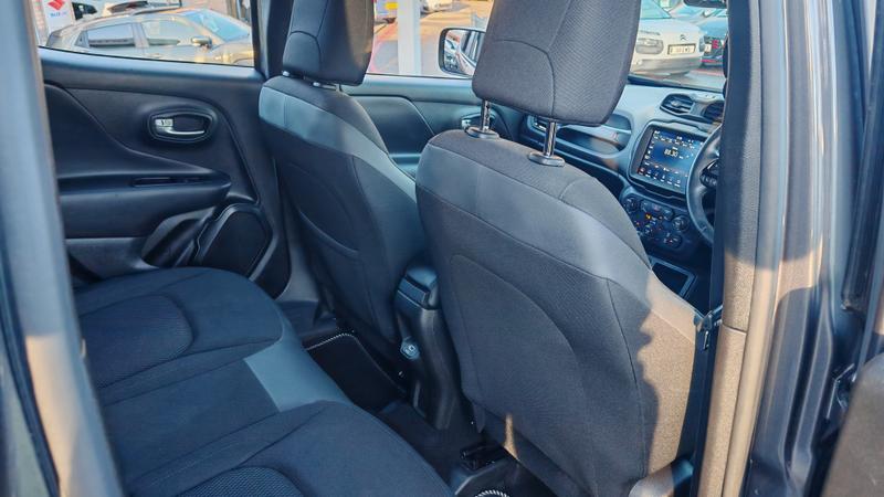 Used Jeep Renegade 2020 for sale - 76797135: Photo 14