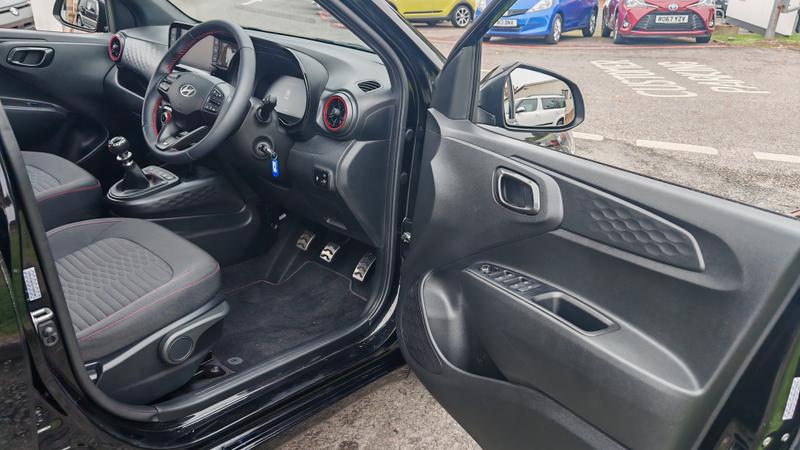 Used Hyundai i10 2023 for sale - 76241152: Photo 13