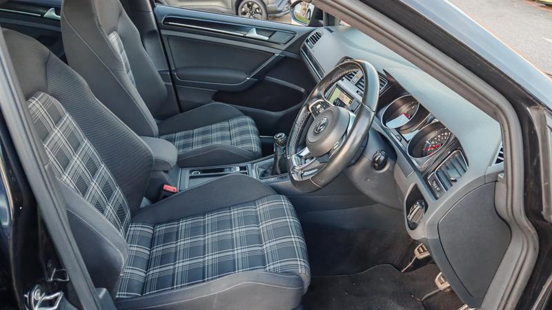 Used Volkswagen Golf 2015 for sale - 76653469: Photo 10