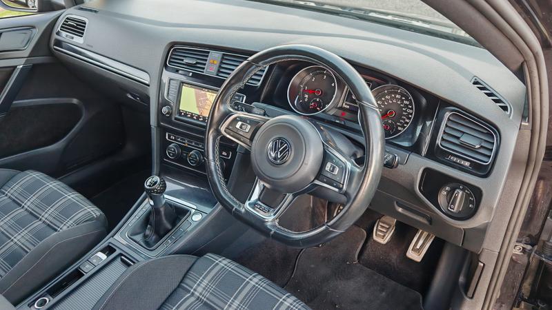 Used Volkswagen Golf 2015 for sale - 76653469: Photo 11