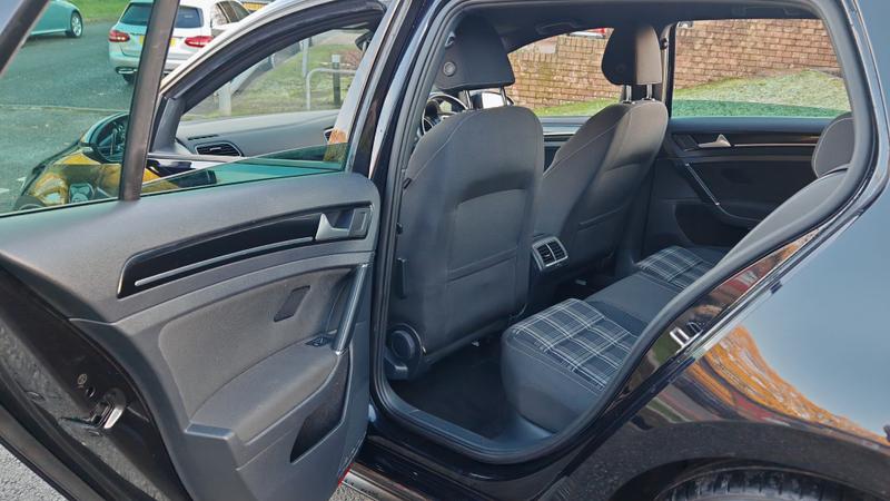 Used Volkswagen Golf 2015 for sale - 76653469: Photo 19