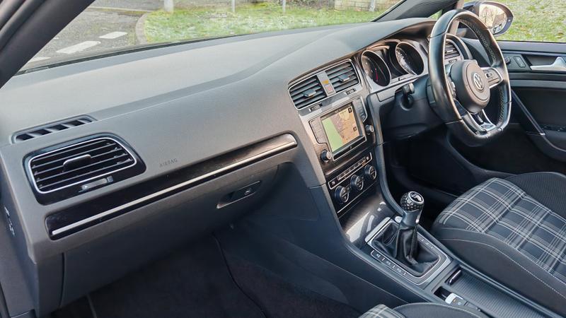 Used Volkswagen Golf 2015 for sale - 76653469: Photo 22