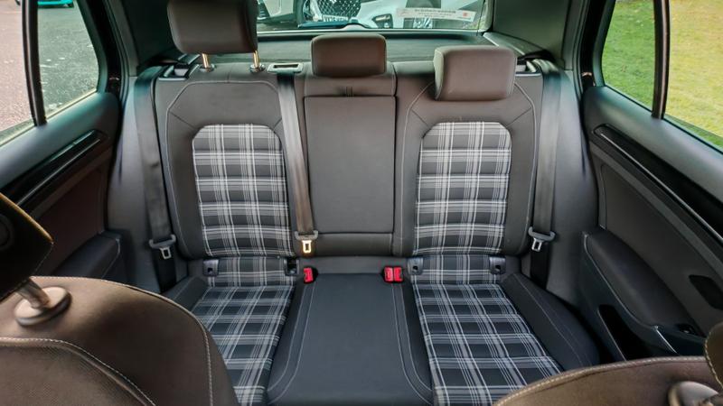 Used Volkswagen Golf 2015 for sale - 76653469: Photo 24