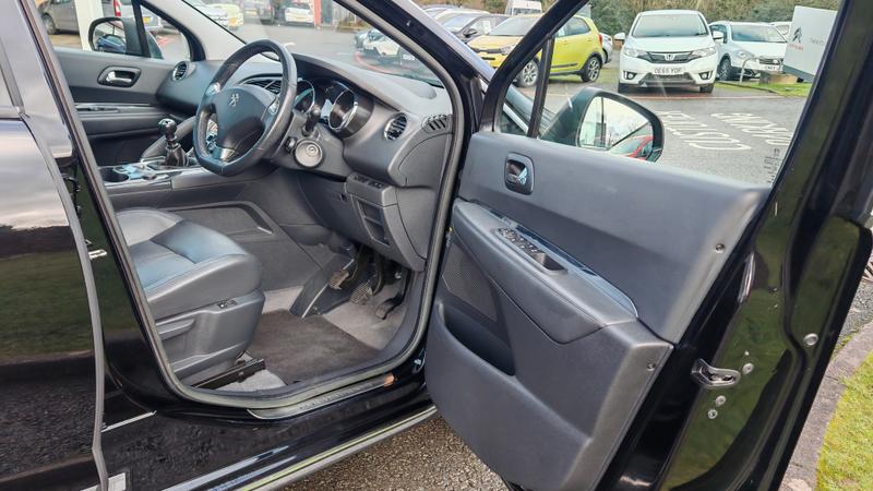 Used Peugeot 3008 2015 for sale - 77005996: Photo 12