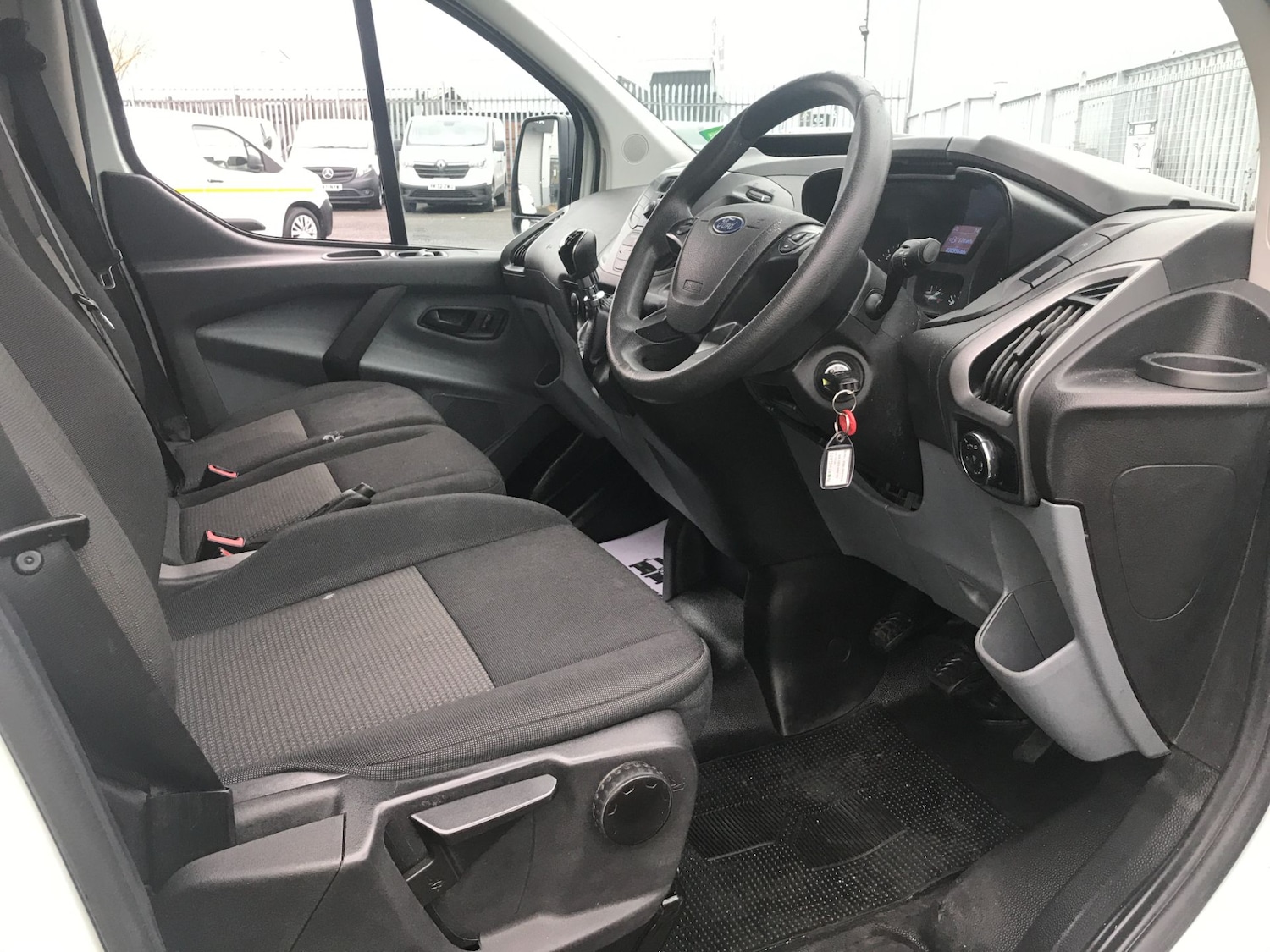 Used Ford Transit Custom 2017 for sale - 76949203: Photo 21