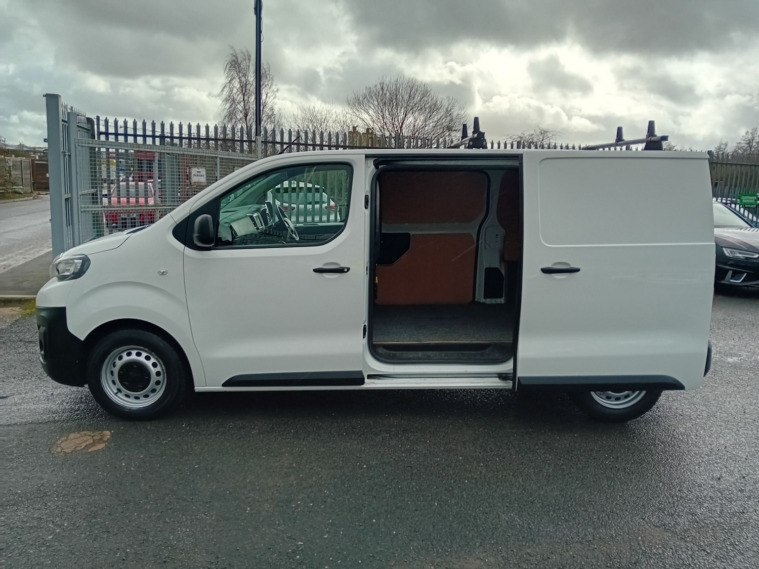 Used Peugeot Expert 2022 for sale - 77570758: Photo 10