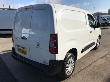Used Peugeot Partner 2022 for sale - 77104073: Photo