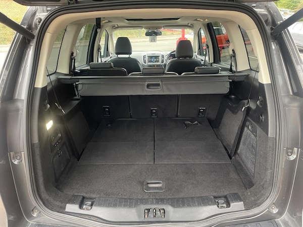 Used Ford Galaxy 2017 for sale - 76012912: Photo 8