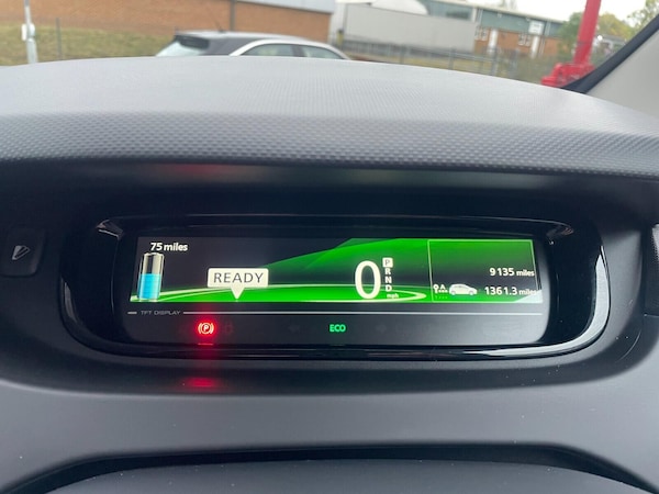Used Renault Zoe for sale - 76270289: Photo 15