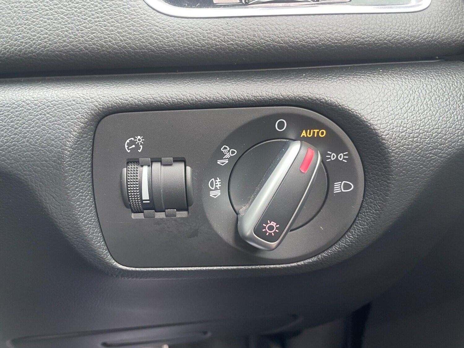 Used Audi Q3 2017 for sale - 76121922: Photo 31