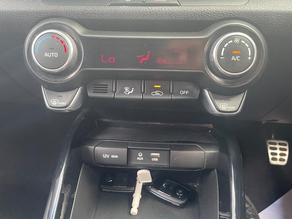 Used Kia Stonic 2019 for sale - 75406865: Photo 23