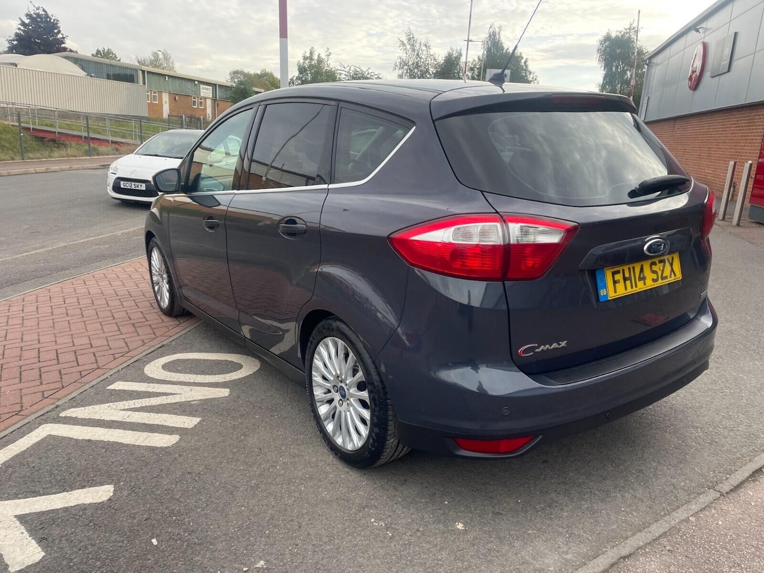 Used Ford C-Max 2014 for sale - 76152864: Photo 8