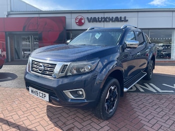 Nissan - Navara