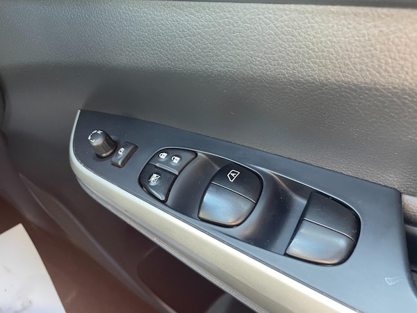 Used Nissan Navara 2019 for sale - 75732423: Photo 26