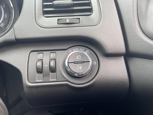 Used Vauxhall Insignia 2015 for sale - 76072415: Photo 31