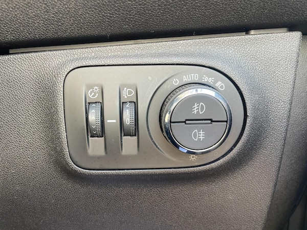 Used Vauxhall Corsa 2019 for sale - 76043234: Photo 28