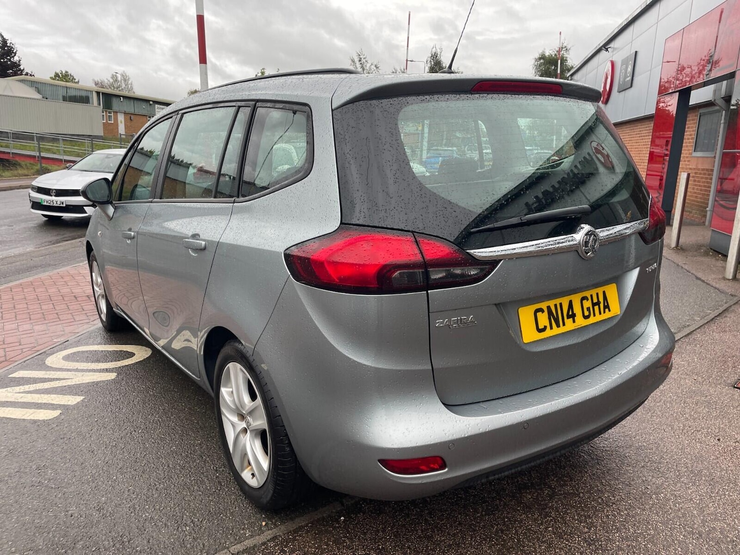 Used Vauxhall Zafira Tourer 2014 for sale - 76189081: Photo 7