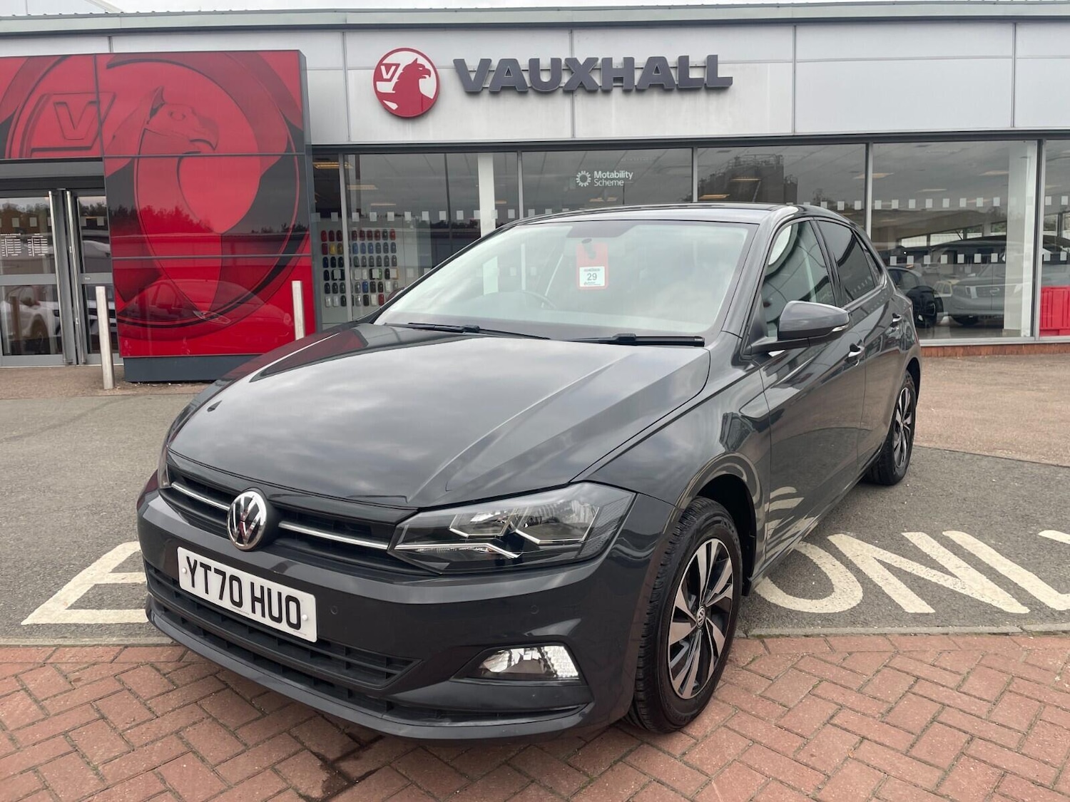 Used Volkswagen Polo 2020 for sale - 76121379: Photo 1