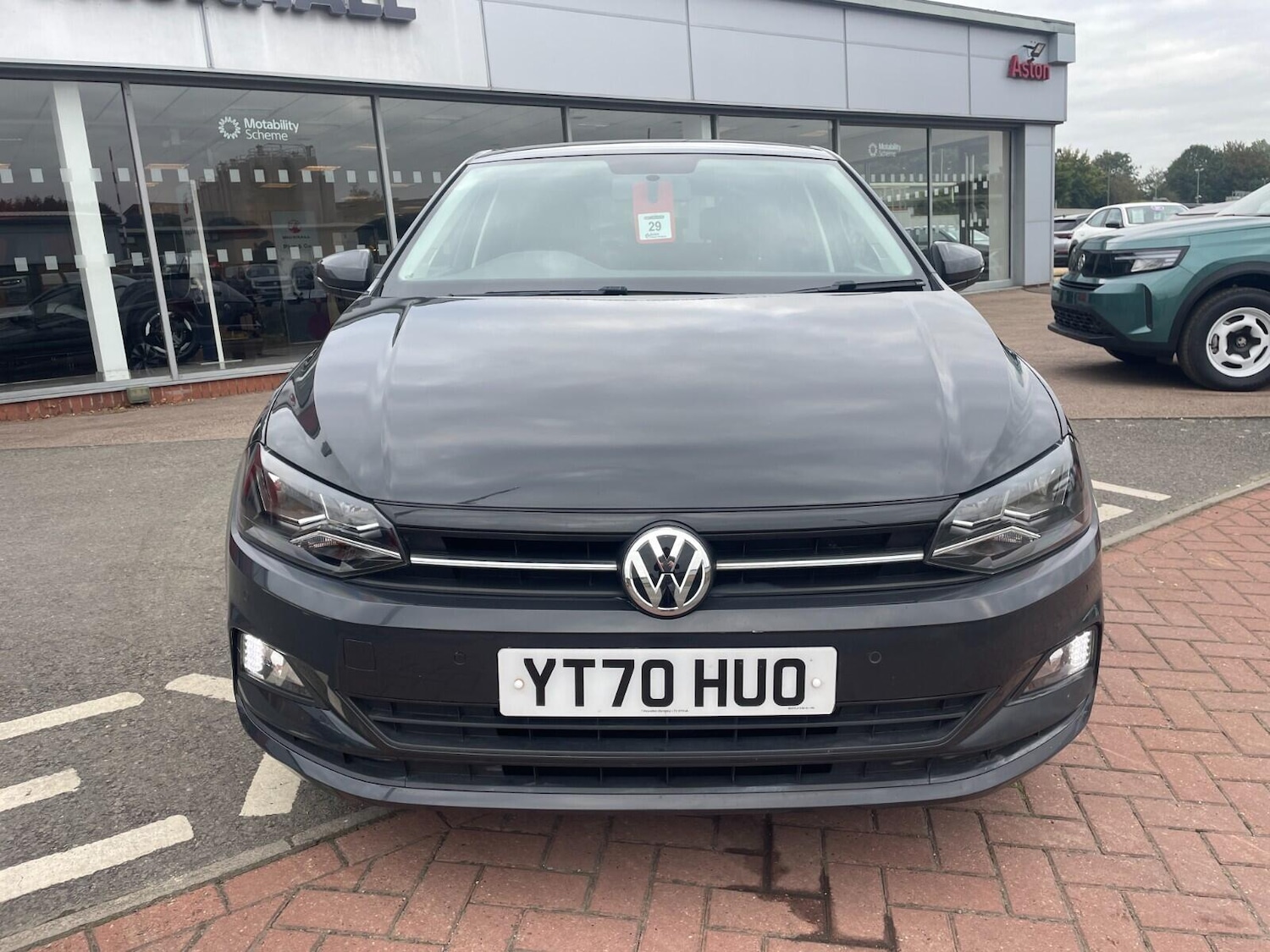 Used Volkswagen Polo 2020 for sale - 76121379: Photo 2