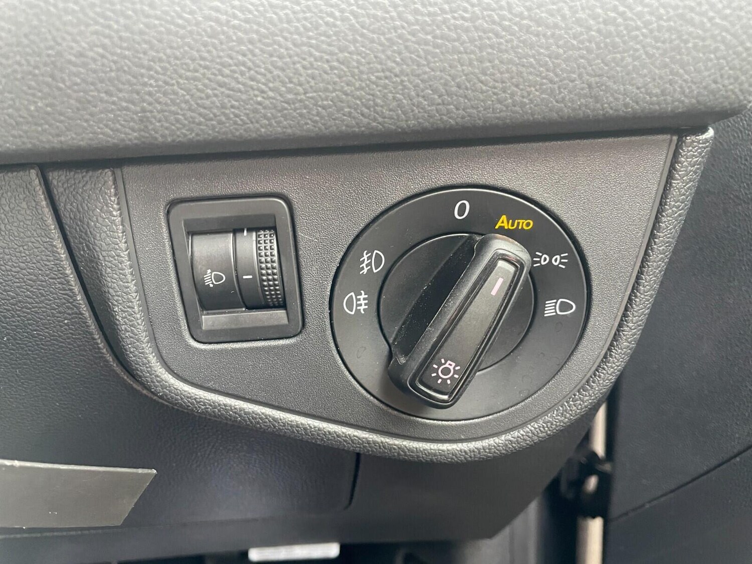 Used Volkswagen Polo 2020 for sale - 76121379: Photo 27