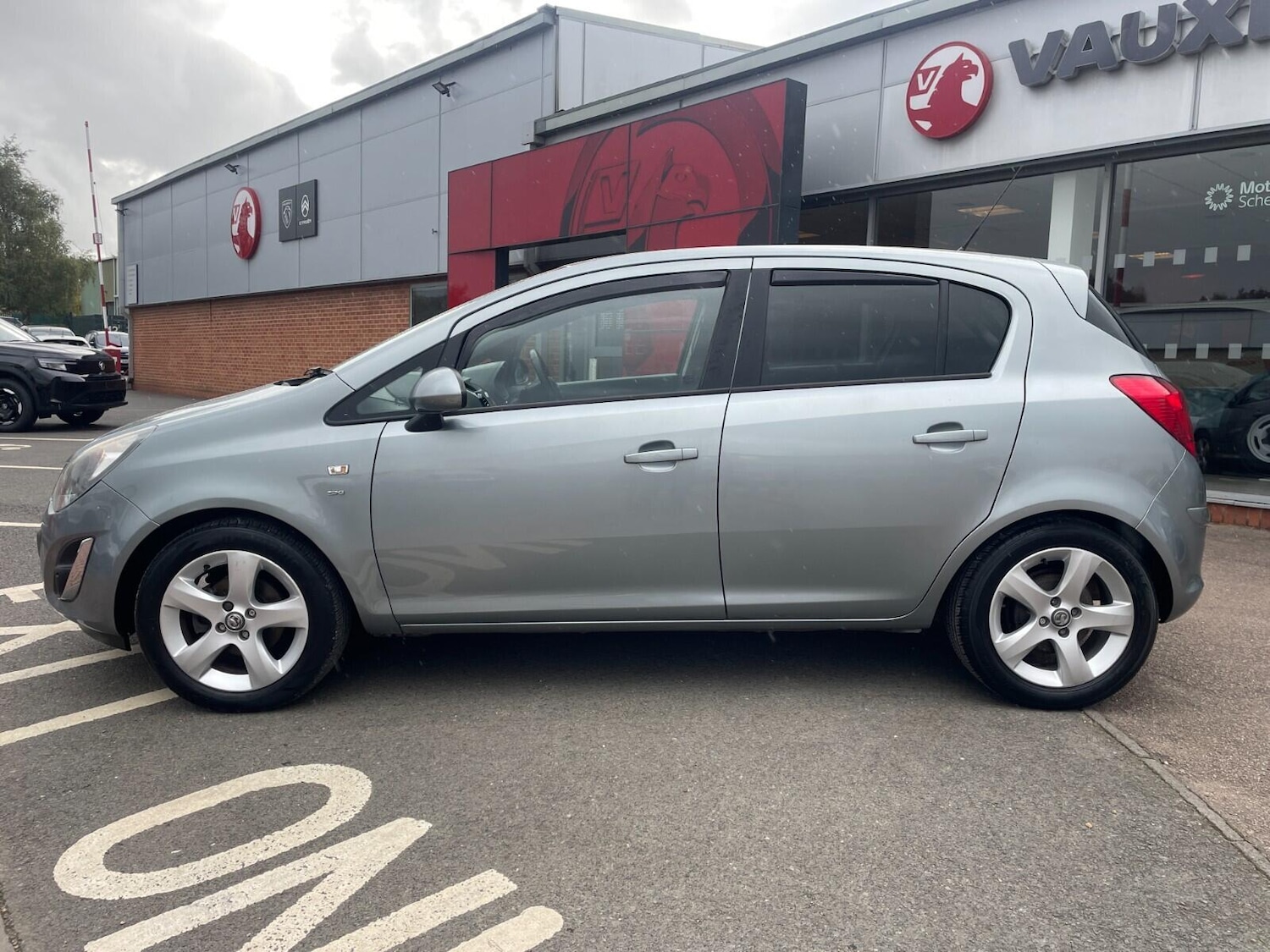 Used Vauxhall Corsa 2012 for sale - 76349377: Photo 9