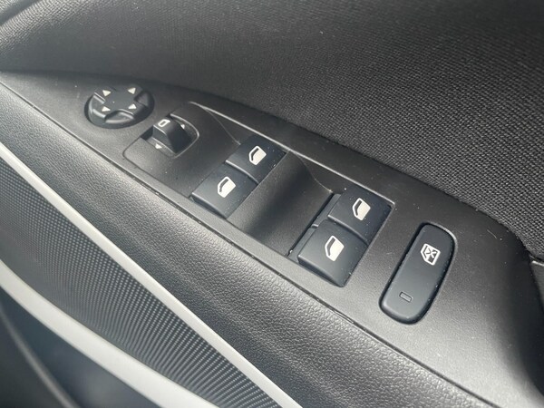 Used Vauxhall Crossland 2021 for sale - 75448417: Photo 30