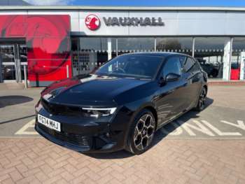 2024 (74) - Ultimate 1.2T 130PS 5-Door