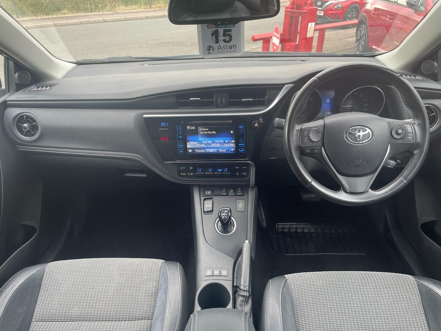 Vehicle 29