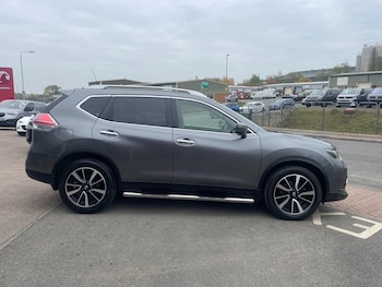 Used Nissan X-Trail 2016 for sale - 76325894: Photo