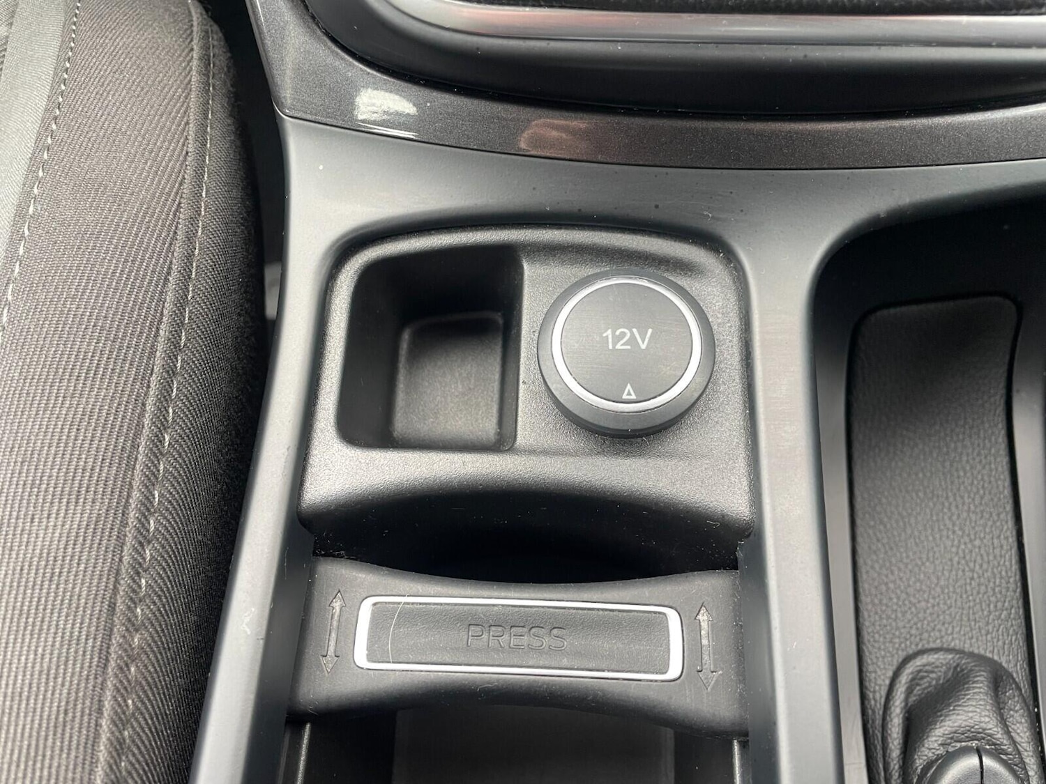 Used Ford C-Max 2016 for sale - 76084579: Photo 24