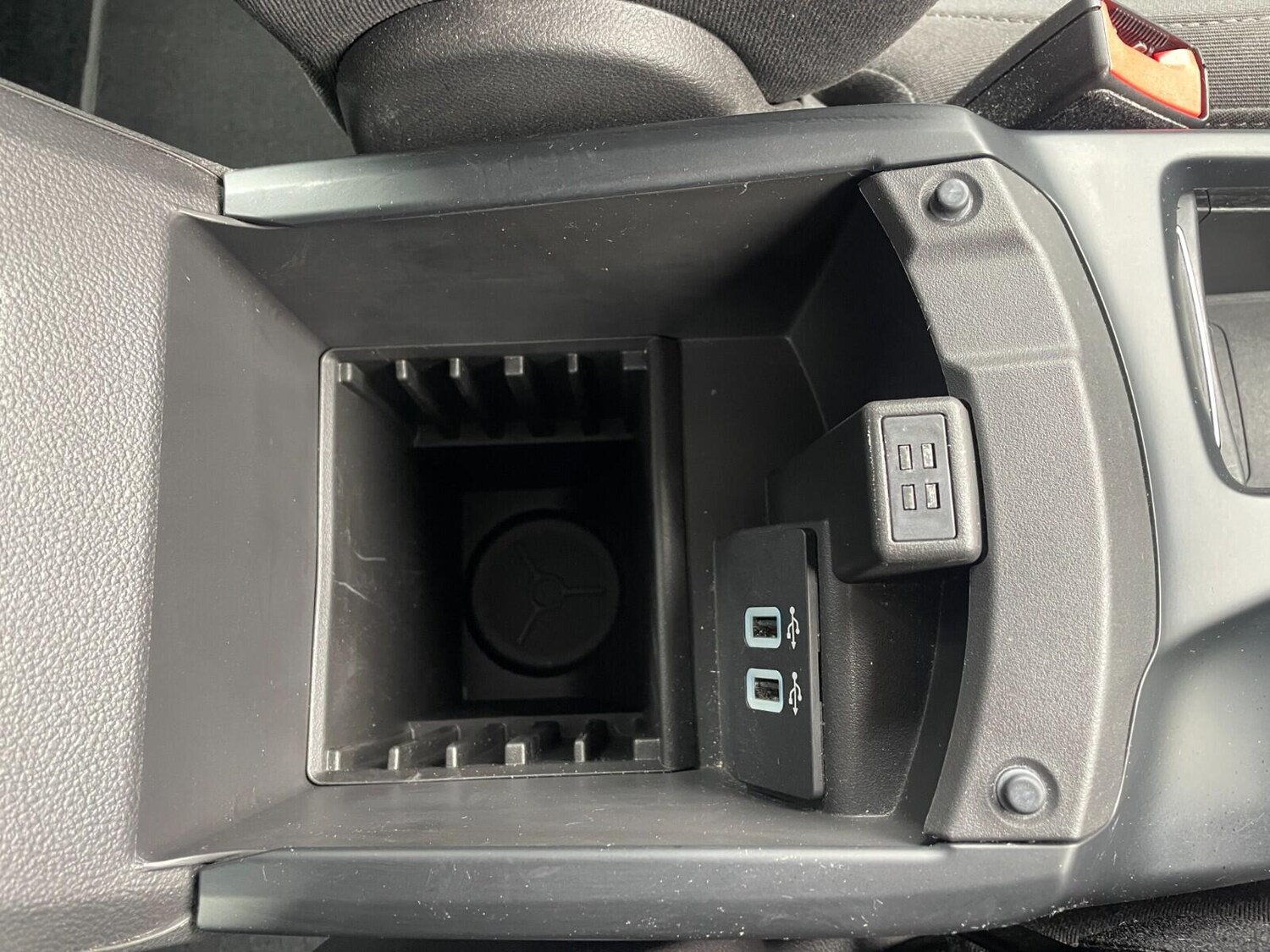 Used Ford C-Max 2016 for sale - 76084579: Photo 25