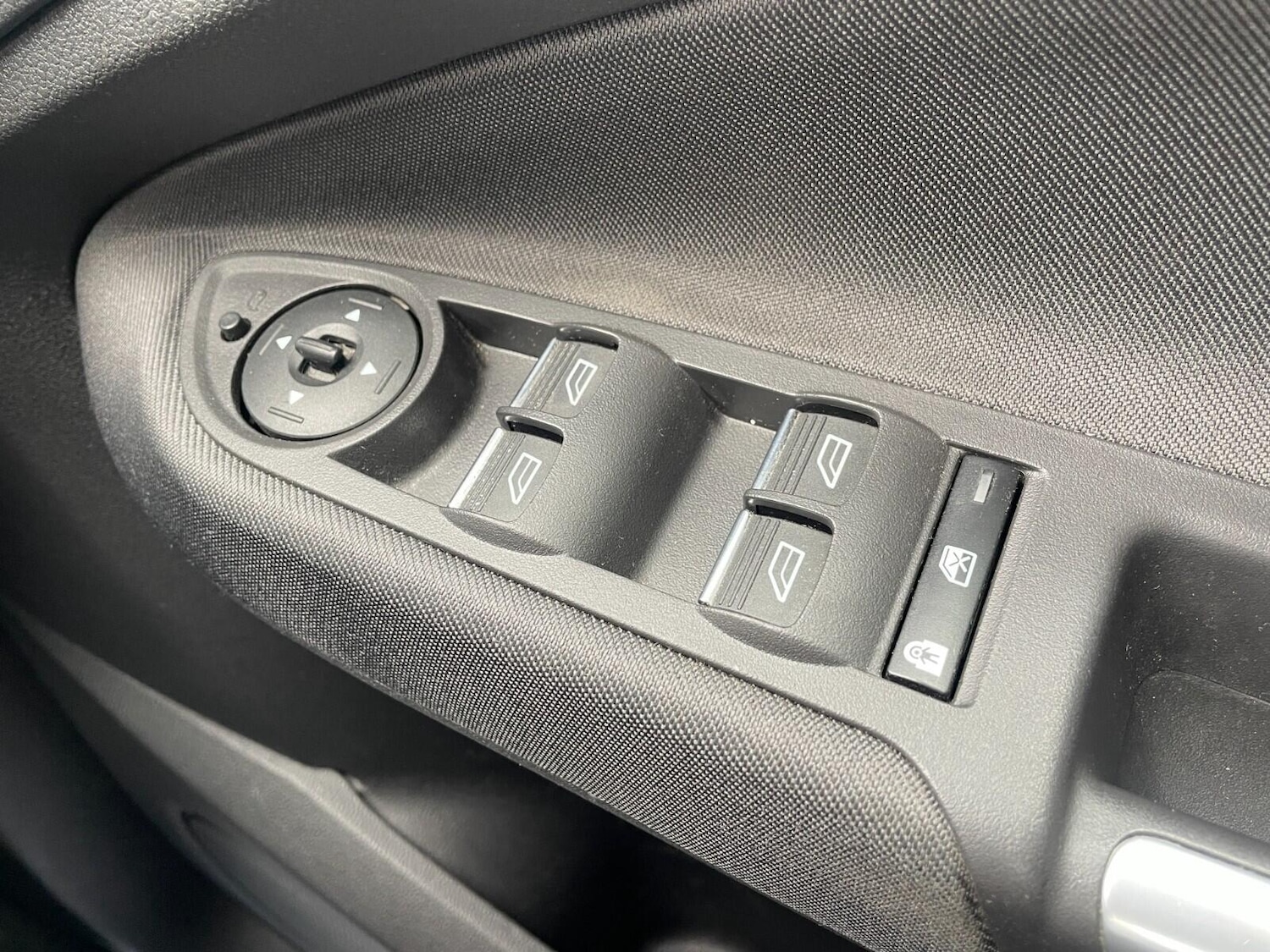 Used Ford C-Max 2016 for sale - 76084579: Photo 26