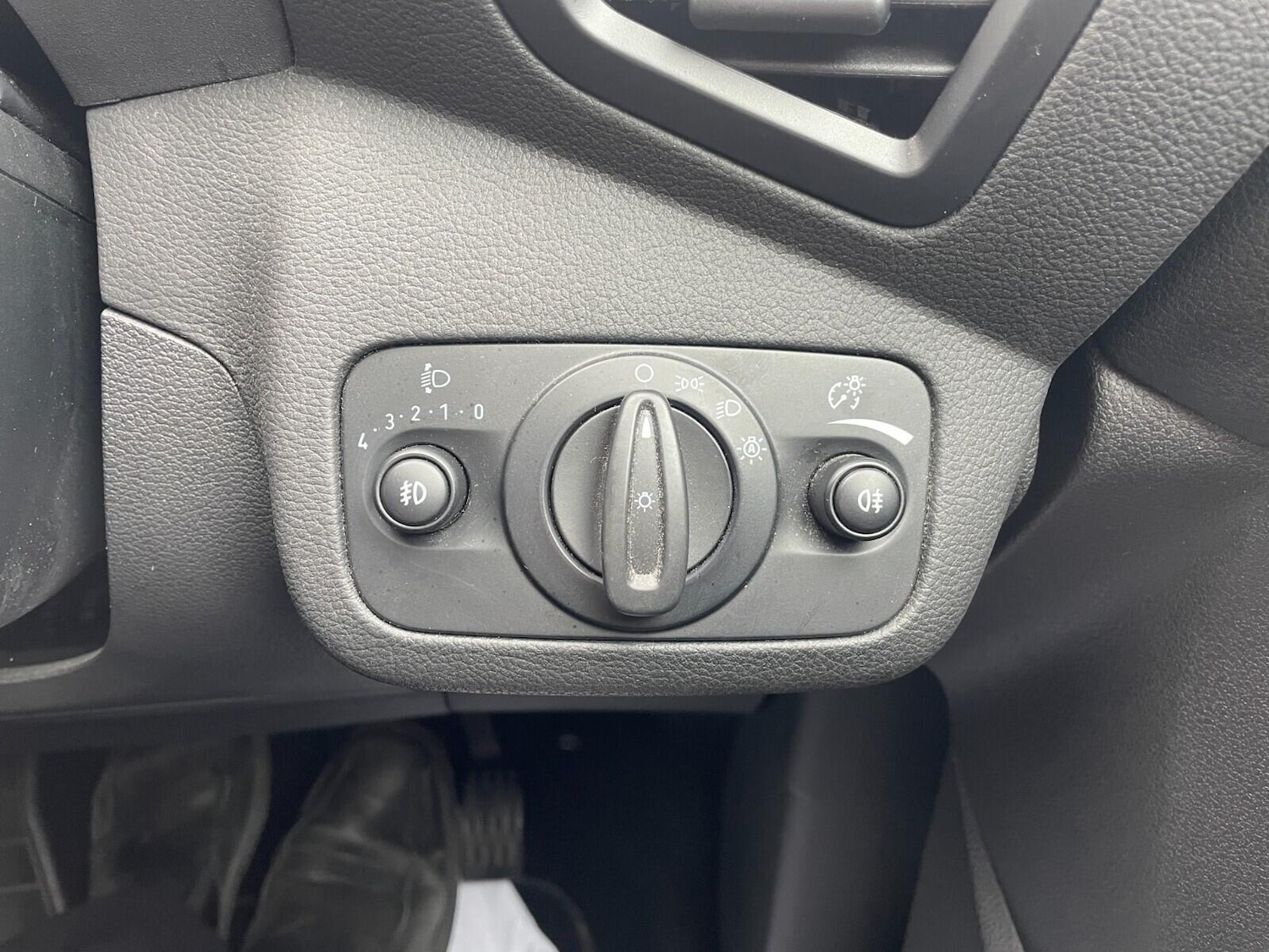 Used Ford C-Max 2016 for sale - 76084579: Photo 27
