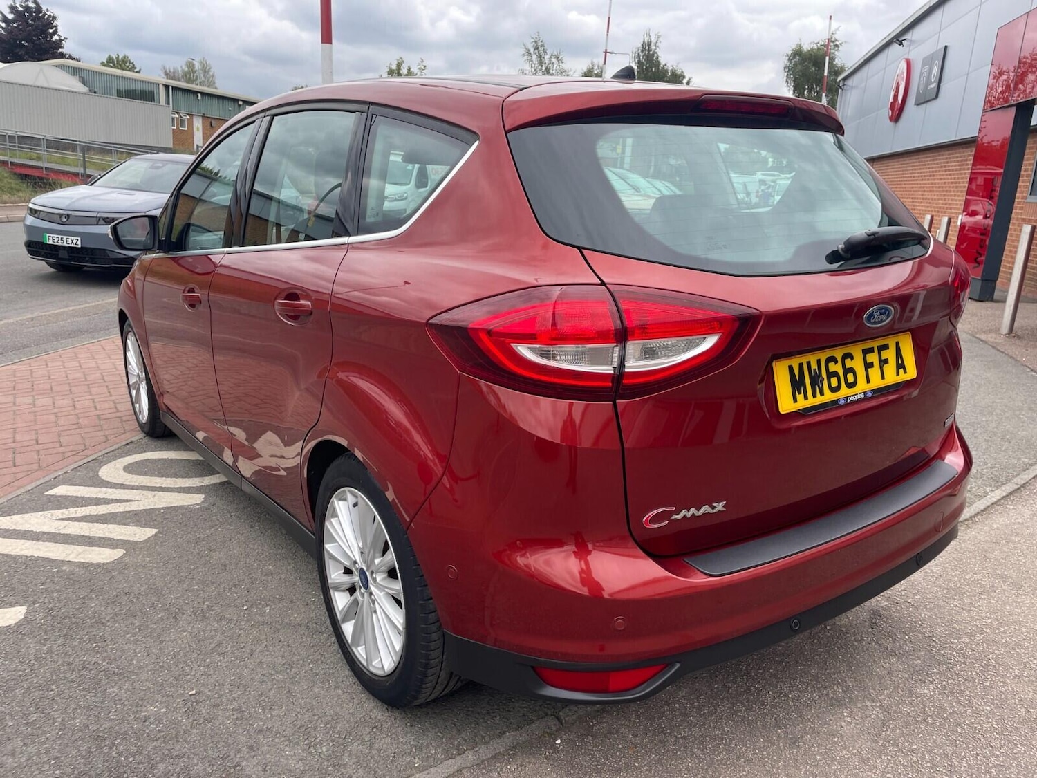 Used Ford C-Max 2016 for sale - 76084579: Photo 9