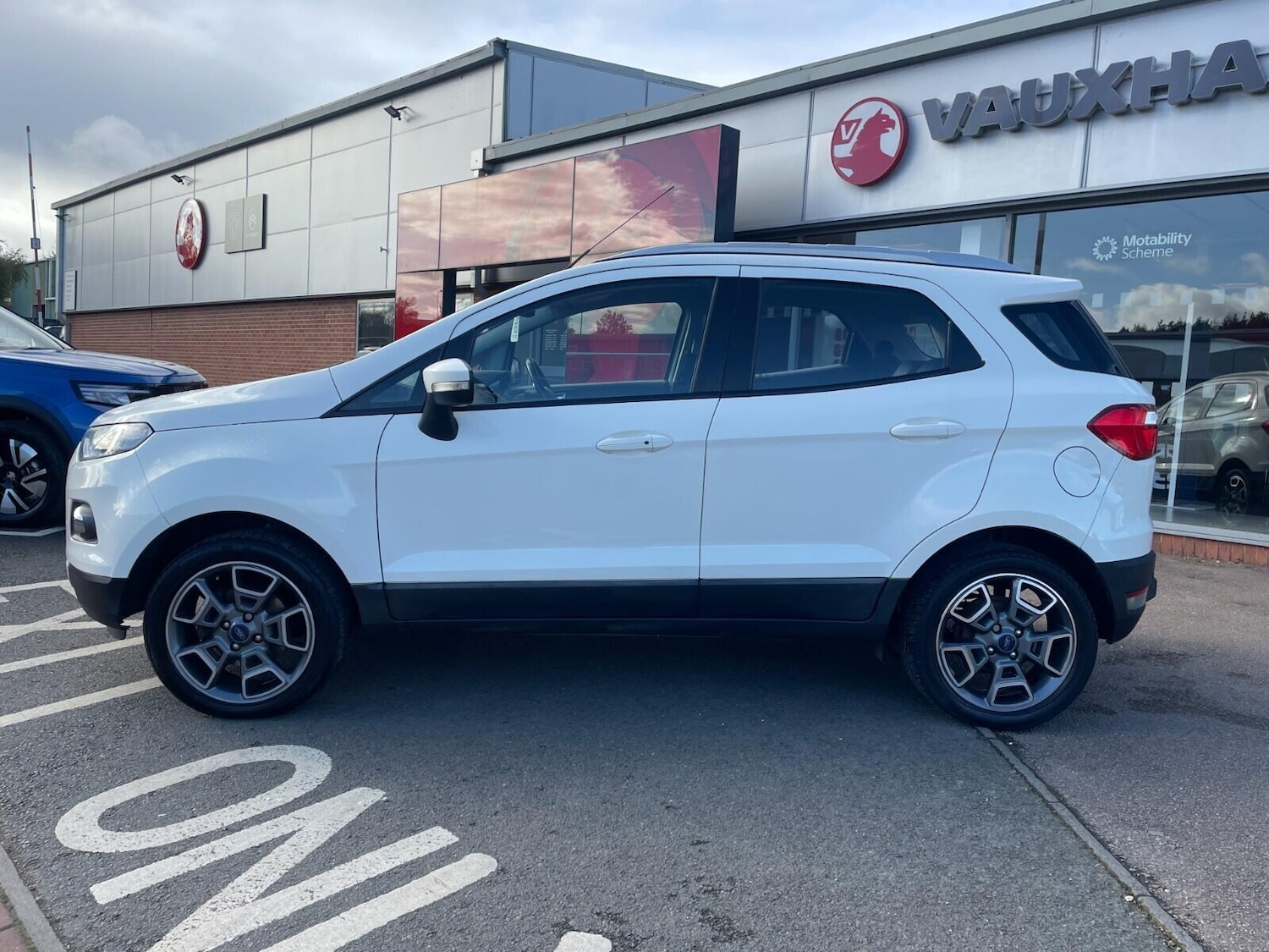 Used Ford Ecosport 2016 for sale - 76388451: Photo 2