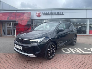 2022 (72) - Ultimate 1.2T 130PS 5-Door