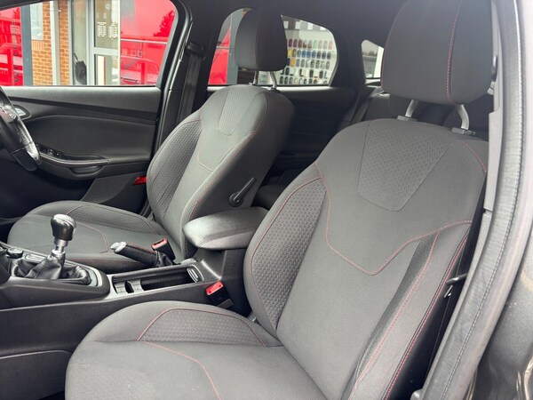 Used Ford Focus 2017 for sale - 76135903: Photo 11