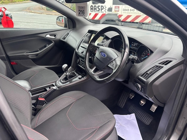 Used Ford Focus 2017 for sale - 76135903: Photo 14