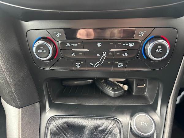 Used Ford Focus 2017 for sale - 76135903: Photo 20