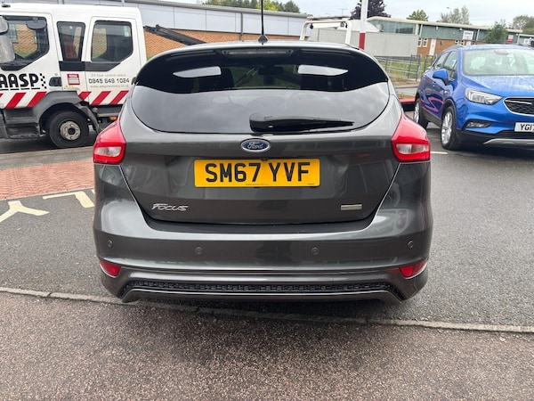Used Ford Focus 2017 for sale - 76135903: Photo 6