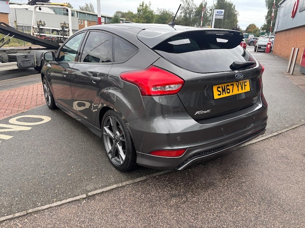 Used Ford Focus 2017 for sale - 76135903: Photo 7