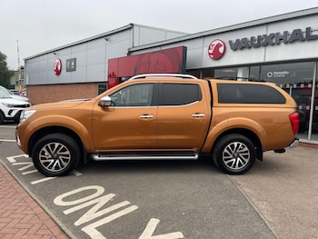 Used Nissan Navara 2017 for sale - 76122756: Photo 2