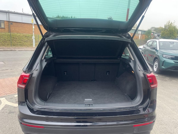 Used Volkswagen Tiguan 2016 for sale - 76327021: Photo 29